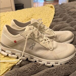 ON Women's Athletic Shoes - White